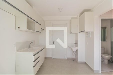 Sala/Cozinha de apartamento para alugar com 2 quartos, 32m² em Fazenda Aricanduva, São Paulo