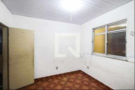 Quarto 1 de casa para alugar com 2 quartos, 80m² em Cabral, Nilópolis