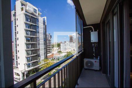Varanda de kitnet/studio para alugar com 1 quarto, 34m² em Bigorrilho, Curitiba