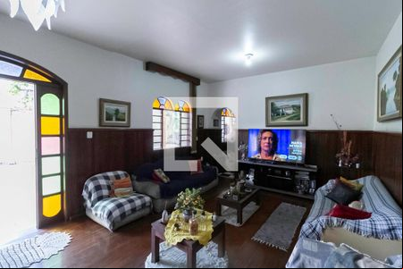 Sala 1 de casa para alugar com 3 quartos, 586m² em São João Batista, Belo Horizonte
