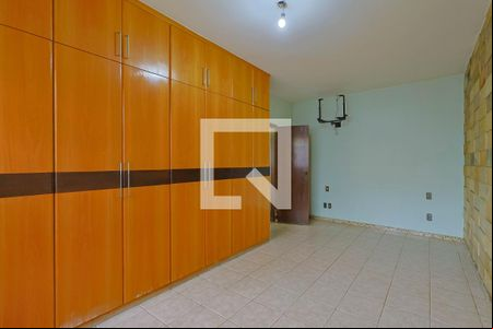 Quarto 1 de casa à venda com 3 quartos, 208m² em Santa Efigênia, Belo Horizonte