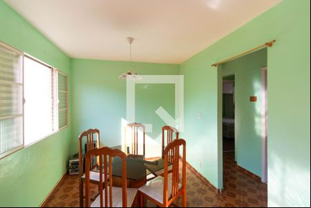 Salas de apartamento à venda com 2 quartos, 70m² em Vila Marieta, Campinas