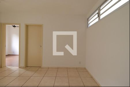 Sala de apartamento para alugar com 2 quartos, 43m² em Jardim Heitor Rigon, Ribeirão Preto