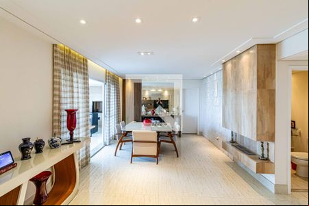 Sala de apartamento à venda com 3 quartos, 136m² em Jardim Arpoador, São Paulo