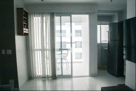 Sala de apartamento para alugar com 1 quarto, 56m² em Jardim Goiás, Goiânia