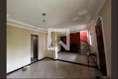 Sala de casa à venda com 4 quartos, 200m² em Trevo, Belo Horizonte