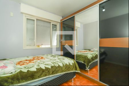 Quarto 2 de apartamento para alugar com 2 quartos, 48m² em Rio Branco, Porto Alegre