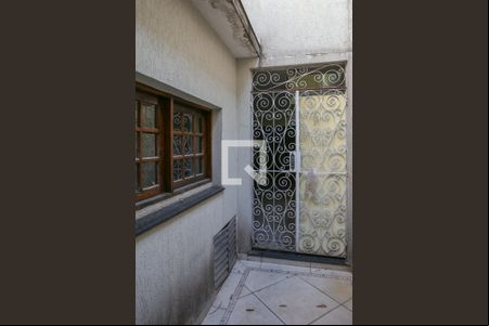 agem para os fundos de casa para alugar com 3 quartos, 245m² em Vila Ribeiro de Barros, São Paulo