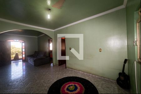 Sala de casa à venda com 4 quartos, 300m² em Fernão Dias, Belo Horizonte