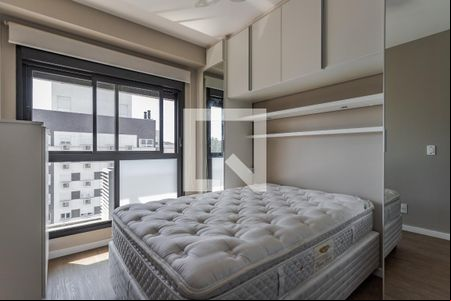 Suíte de apartamento para alugar com 1 quarto, 50m² em Jardim do Salso, Porto Alegre