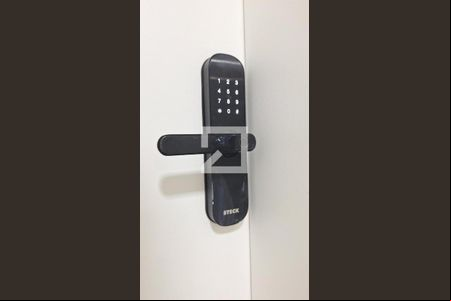 Fechadura eletrônica de apartamento para alugar com 2 quartos, 70m² em Barra Funda, São Paulo