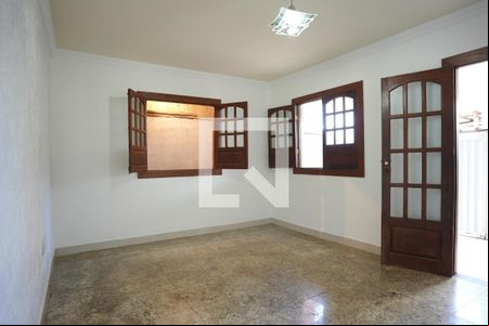 Sala de casa para alugar com 3 quartos, 120m² em São Cristóvão, Salvador