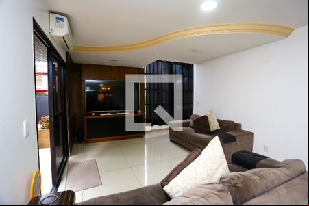 Sala de casa de condomínio à venda com 3 quartos, 293m² em Parque Monte Alegre, Taboão da Serra