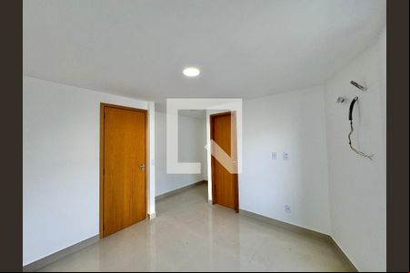 Suíte de casa de condomínio para alugar com 3 quartos, 130m² em Vargem Pequena, Rio de Janeiro