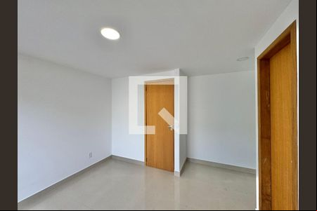 Suíte de casa de condomínio para alugar com 3 quartos, 130m² em Vargem Pequena, Rio de Janeiro