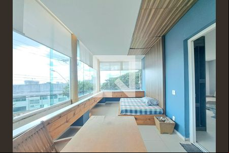 Sacada de casa para alugar com 3 quartos, 350m² em Estoril, Belo Horizonte