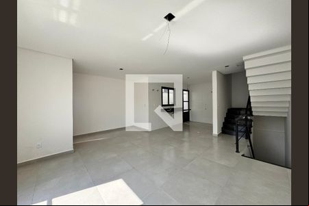 Sala de casa à venda com 3 quartos, 189m² em Vila Santo Alberto, Santo André