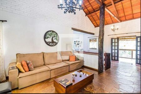 Casa à venda com 5 quartos, 396m² em Vile de Montagne, Nova Lima