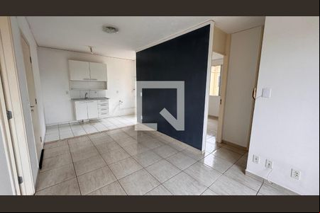Sala de apartamento para alugar com 3 quartos, 54m² em Vila Marieta, Campinas