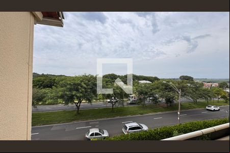 Vista da Sala de apartamento para alugar com 3 quartos, 54m² em Vila Marieta, Campinas