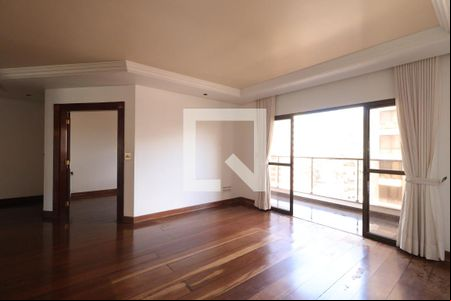 Sala de apartamento para alugar com 4 quartos, 188m² em Centro, Ribeirão Preto
