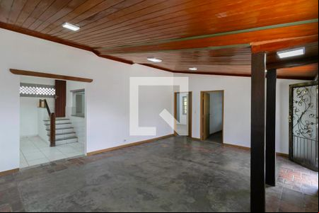 Sala de casa de condomínio para alugar com 4 quartos, 180m² em Pampulha, Belo Horizonte