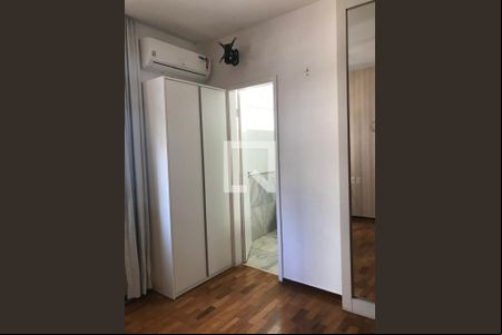 Suíte  de apartamento à venda com 4 quartos, 130m² em Funcionários, Belo Horizonte