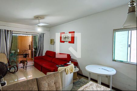 Sala de casa para alugar com 4 quartos, 300m² em Jacarepaguá, Rio de Janeiro