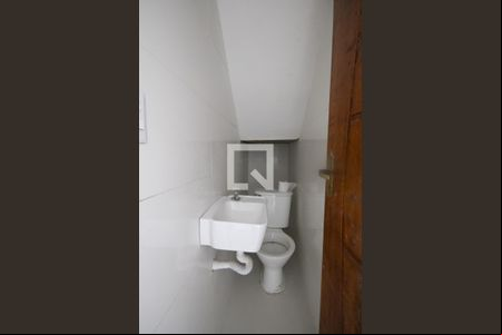 Lavabo de casa para alugar com 3 quartos, 140m² em Parada Inglesa, São Paulo