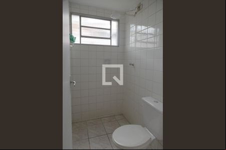 Banheiro de apartamento para alugar com 2 quartos, 48m² em Vila Izabel, Guarulhos