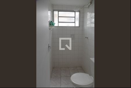 Banheiro de apartamento para alugar com 2 quartos, 48m² em Vila Izabel, Guarulhos
