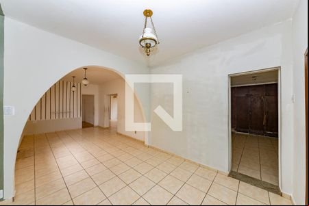 Sala de casa à venda com 3 quartos, 150m² em Caiçara-adelaide, Belo Horizonte