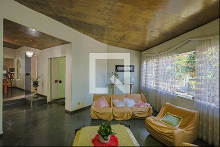 Sala de casa à venda com 4 quartos, 360m² em Alto Caiçaras, Belo Horizonte