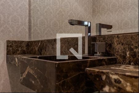 Lavabo de casa de condomínio para alugar com 3 quartos, 271m² em Três Figueiras, Porto Alegre