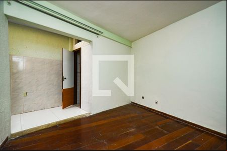 Suite de casa para alugar com 2 quartos, 100m² em Cachoeirinha, Belo Horizonte