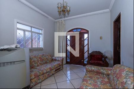 Sala de casa à venda com 3 quartos, 101m² em Santa Branca, Belo Horizonte