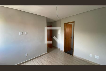 Suíte 1 de casa à venda com 2 quartos, 130m² em Jardim Santo Alberto, Santo André