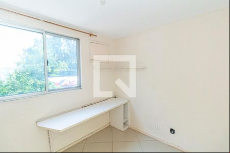 Quarto 1 de apartamento para alugar com 2 quartos, 53m² em Vila Valqueire, Rio de Janeiro