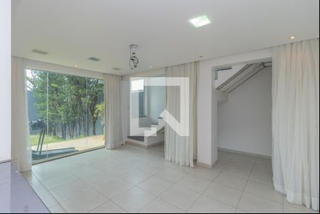 Quarto 1  de casa à venda com 3 quartos, 195m² em Santa Monica, Belo Horizonte
