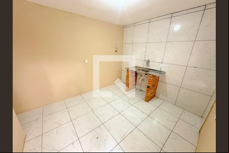 Sala de apartamento para alugar com 1 quarto, 30m² em São João do Rio Vermelho, Florianópolis