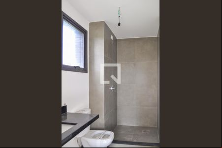 Banheiro de kitnet/studio à venda com 1 quarto, 44m² em Teresópolis, Porto Alegre