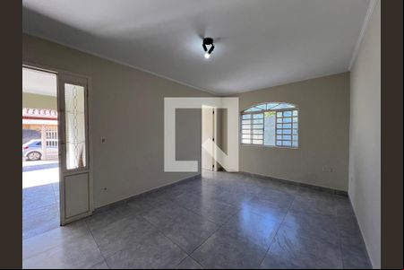 Sala de casa para alugar com 4 quartos, 250m² em Vila Genoveva, Valinhos