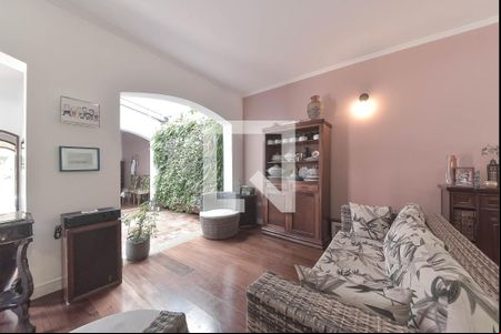 Sala de casa para alugar com 3 quartos, 350m² em Itaim Bibi, São Paulo