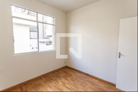 Quarto 1 de apartamento para alugar com 3 quartos, 90m² em Funcionários, Belo Horizonte
