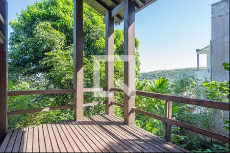 Varanda da Sala de casa à venda com 4 quartos, 390m² em Vila Nova, Porto Alegre