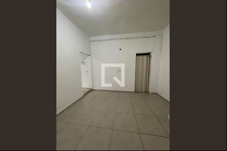 Quarto de casa para alugar com 1 quarto, 35m² em Parque Pirajussara, Embu das Artes
