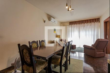 Sala de casa à venda com 6 quartos, 414m² em Auxiliadora, Porto Alegre