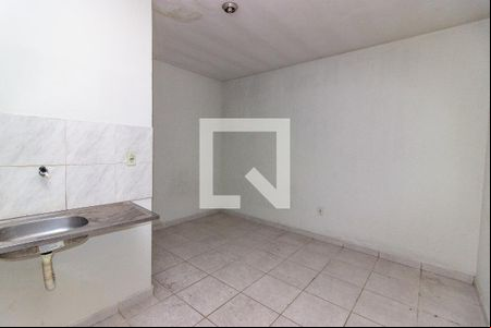 Studio de kitnet/studio para alugar com 1 quarto, 15m² em Bento Ribeiro, Rio de Janeiro