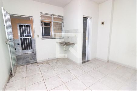 Studio de kitnet/studio para alugar com 1 quarto, 15m² em Bento Ribeiro, Rio de Janeiro