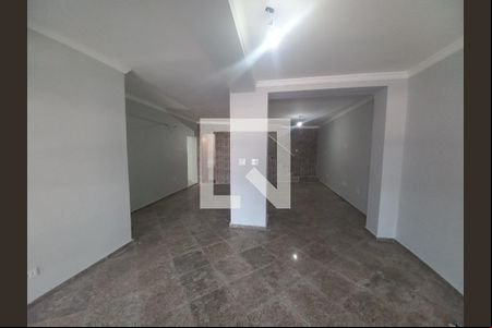 Sala de casa para alugar com 3 quartos, 180m² em Parque Sao Vicente, São Vicente